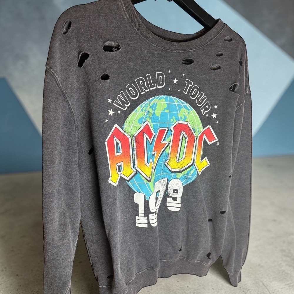 ACDC World Tour 1979 Distressed Graphic Sweatshirt Charcoal Grey 1X‎ Pullover